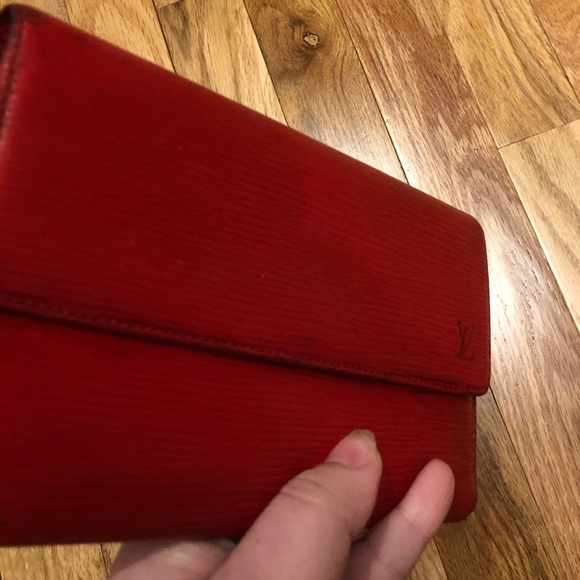 Red Epi Wallet - Picture 5 of 13